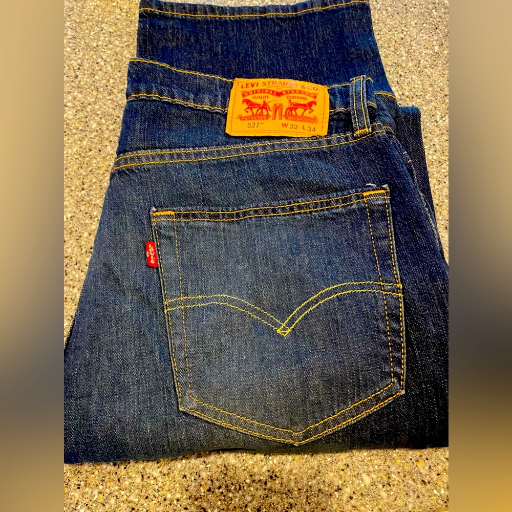 Men’s Levi’s jeans 527 W32 L34. Bootcut.